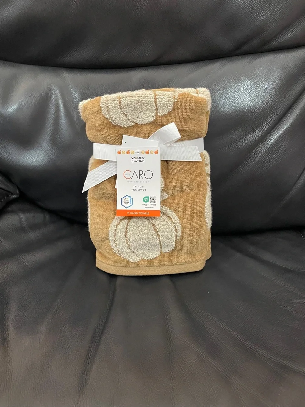 Thanksgiving CARO HOME Pumpkin Hand Towels (2) Thanksgiving Pumpkin Towels